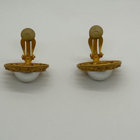 Anne Klein Vintage Gold-Tone Faux Pearl Clip-On Earrings Elegant Round READ - Picture 11 of 15